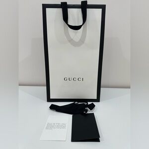 Gucci White, Black Shopping Bag with Card&Ribbon |Size 9x5.5x15 inches